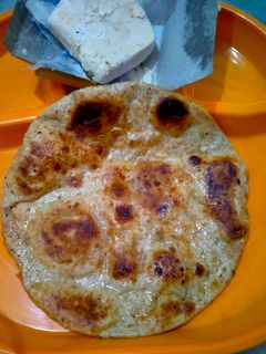 चटपटा पराठा(chatpata paratha recipe in hindi) रेसिपी मुख्य फोटो