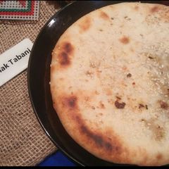 A picture of Qeemay wala naan.