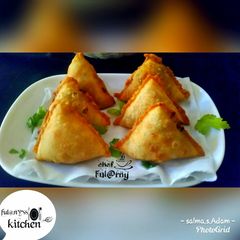 A picture of My simple samosa by salma.s.Adam.