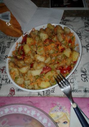 Una foto de Ensalada de aromas y colores