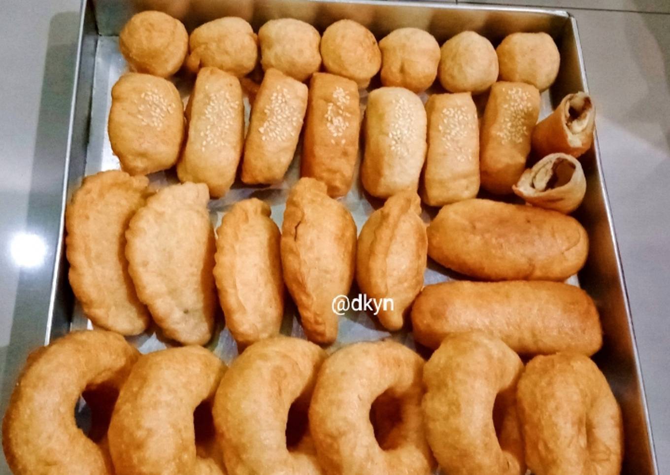 1 ADONAN JADI DONAT,PIZZA,BAKPAU,ROTI PISANG,PASTEL ROTI,ODADING