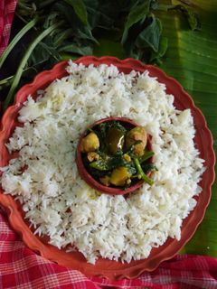নিরামিষ লাউ শাকের তরকারি (niramish lau shaker tarkari recipe in bengali) রেসিপির প্রধান ছবি