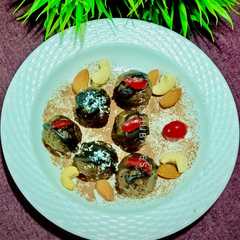 Foto principal de New Year Party Special Mixed Seeds, Chocolate, Fruits and Nuts Truffles