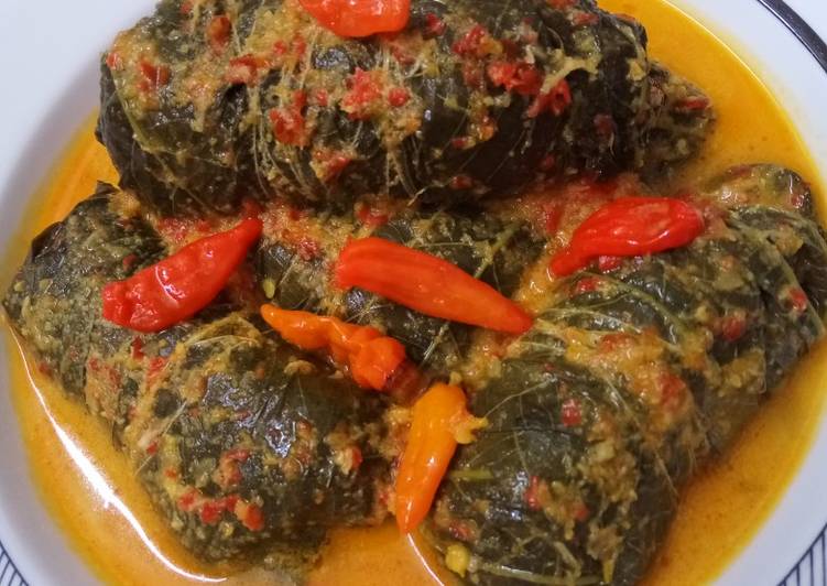 Resep Buntil Daun Singkong ala Cici Anti Gagal