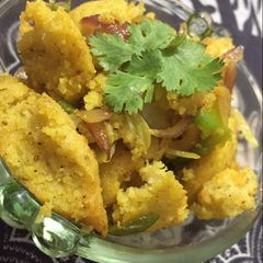 A picture of Fried idli.