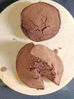 Foto resep Dorayaki Coklat isi Pasta Kacang Merah