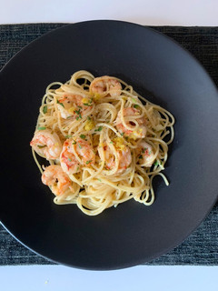 A picture of Pasta with shrimp, tarragon and lemon.