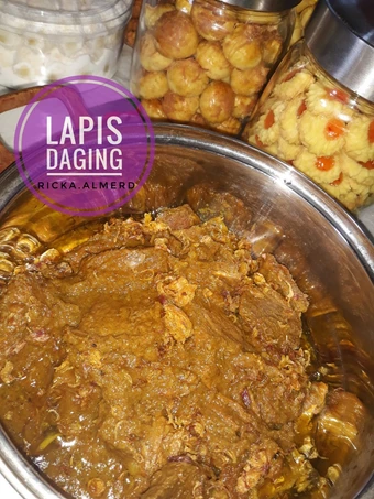 Langkah Mudah untuk Menyiapkan Resep Lapis daging sapi🐮 yang Enak Banget