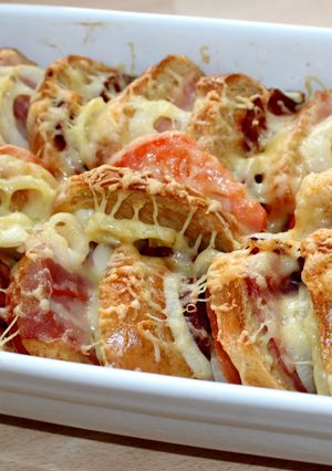 Magyaros rakott bundás zsemle recept fotója