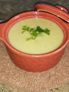 Una foto de Crema de cebollas 🧅