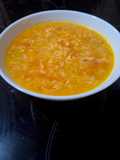 Sopa de tomate, puerro y tofu