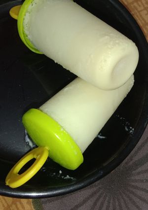 A picture of Homemade kulfi.