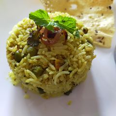 A picture of Vegetable Mint Biriyani.