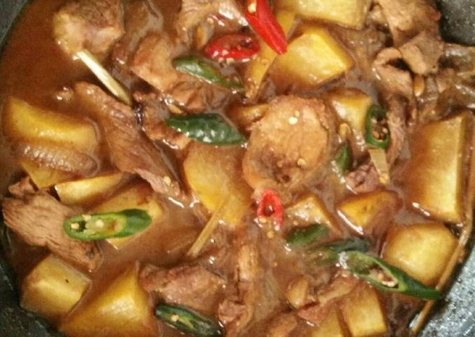 Semur daging