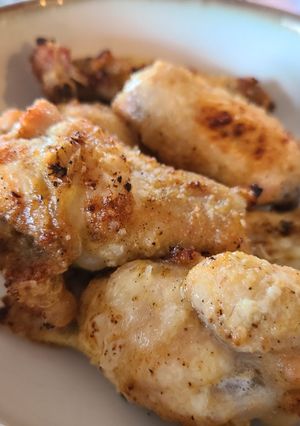 A picture of Air Fryer Chicken Wings.