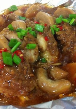 【麻辣蘑菇蒸雞】 的食譜成品照片