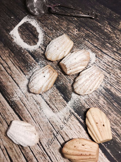 A picture of Madeleines.