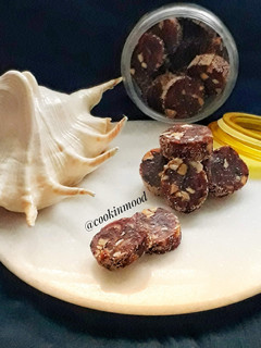 A picture of Dates Delight / Khajur Mithai.