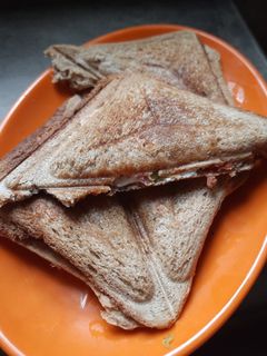ক্যারট চীজ স্যান্ডউইচ(carrot cheese sandwich recipe in Bengali) রেসিপির প্রধান ছবি