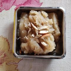 A picture of Suji Halwa.