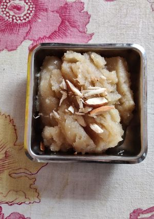 A picture of Suji Halwa.
