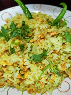 ডিমের ভাত ভাজি (dimer bhat bhaji recipe in Bengali) রেসিপির প্রধান ছবি
