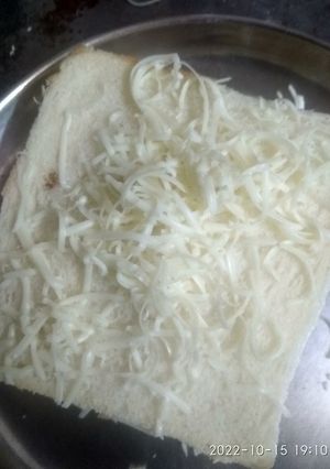 આઇસક્રીમ સેન્ડવીચ માણેકચોક સ્ટાઇલ (Icecream Sandwich Manek Chowk Style Recipe In Gujarati) રેસીપી મુખ્ય ફોટો