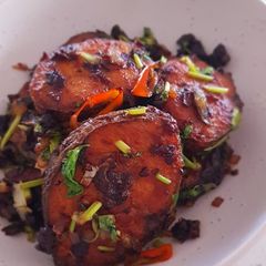Spanish Mackerel in Spicy Black Beans A picture of Spanish Mackerel in Spicy Black Beans.
