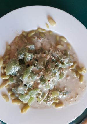Una foto de Alubias verdes con Pencas