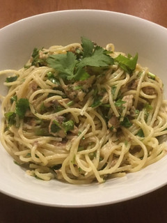 Una foto de Spaguettini con salsa de pescado enlatado
