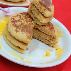 A picture of Banana Oats Pancakes.