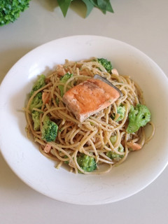 Foto resep Spaghetti Salmon Brokoli
