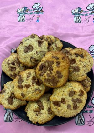Foto di Biscotti con pezzetti di cioccolato a latte 😋