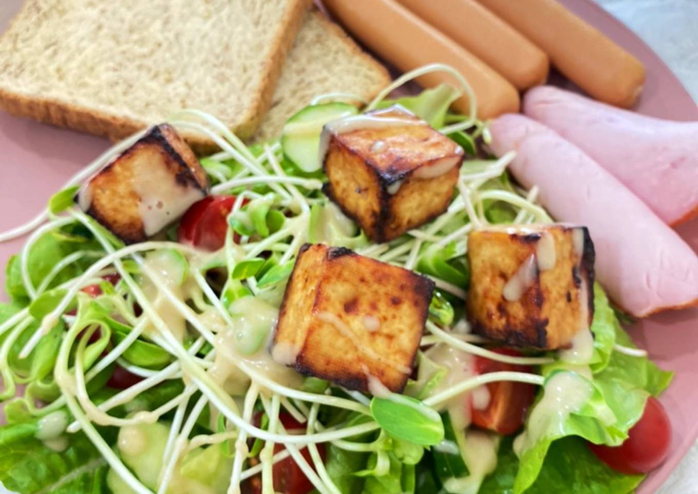 Fried tofu salad