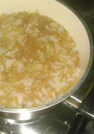 صورة لوصفة رز بالشعيريه