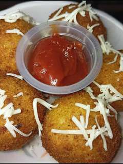 A picture of Crispy corn cheese balls (snacks).