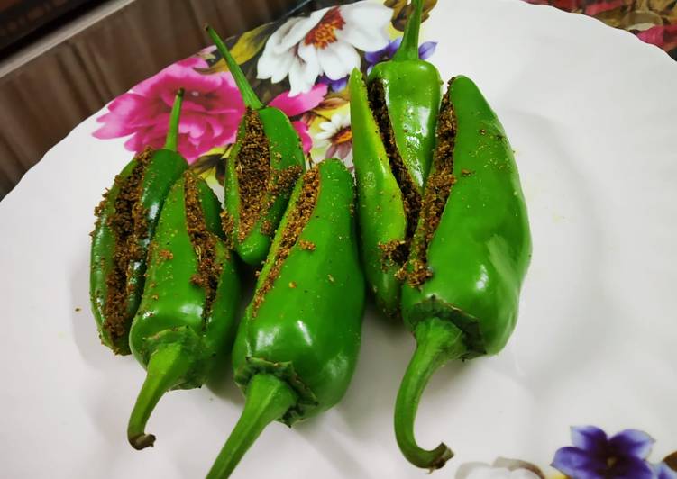 Recipe of Any-night-of-the-week Bharwa achaari mirch