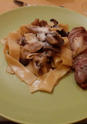 Kacsamell laskagombás pappardelle tésztával recept fotója