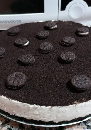 Una foto de Tarta fría de queso y galletas oreo