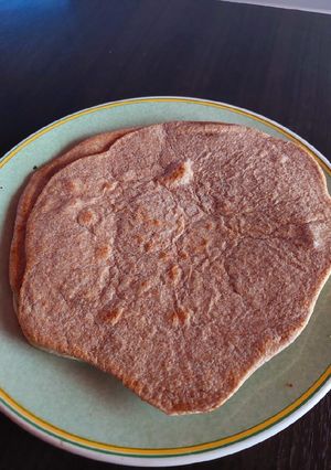 Una foto de Rapidita o tortilla de harina integral (Masa para tacos)