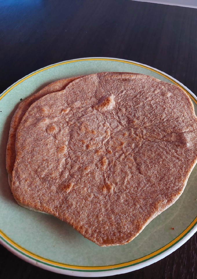 Una foto de Rapidita o tortilla de harina integral (Masa para tacos)