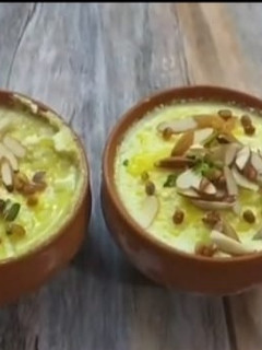 ब्रेड मटका कुल्फी (bread matka kulfi recipe in hindi) रेसिपी मुख्य फोटो