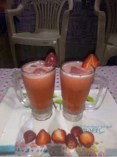 A picture of Stawberry juice.