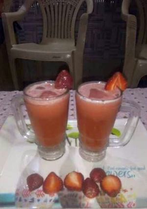 A picture of Stawberry juice.