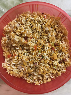 A picture of Bhel muri.