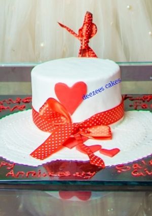 A picture of Fondant chocolate cake.