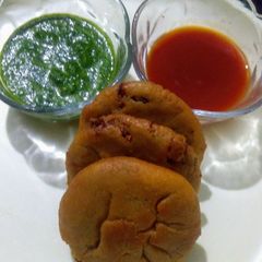 A picture of Stuffed bread kachori.