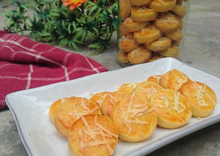 urutan Membuat Kue kering keju yang merasakan kenyamanan