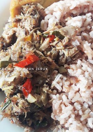 Foto resep Tongkol Suwir Daun Jeruk
