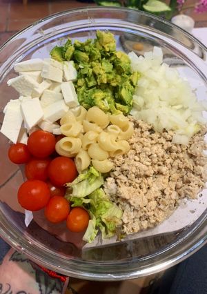 Una foto de Ensalada de pollo